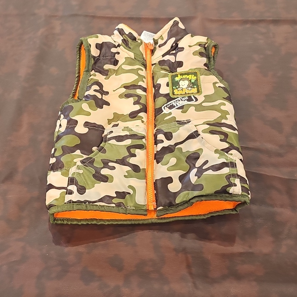 V Shirt Size 12 Months Camo Vest. - Picture 2 of 8